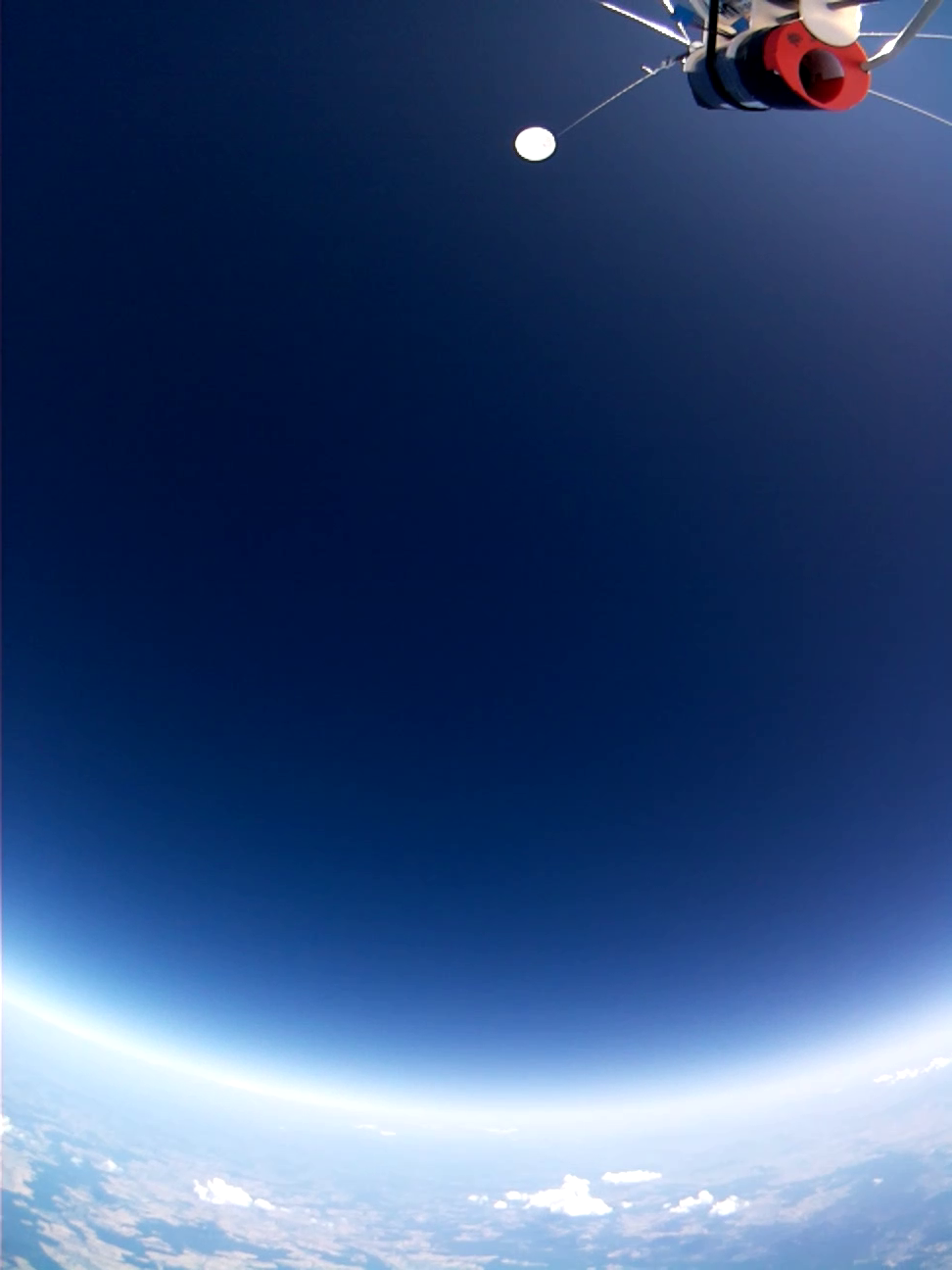 b02_foto_vlcsnap-2025-11-17-15h21m41s245